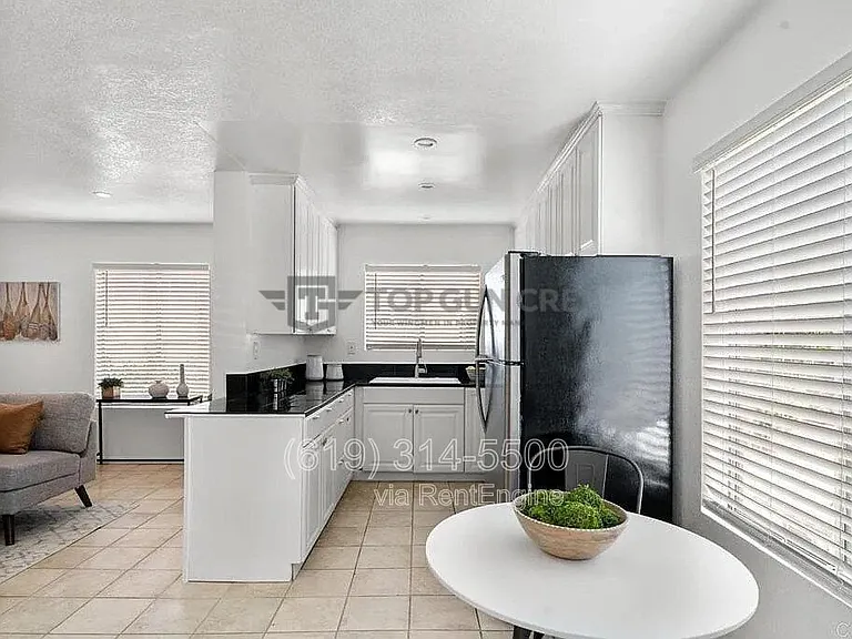 4262 Wilson Ave #8 — Photo 10