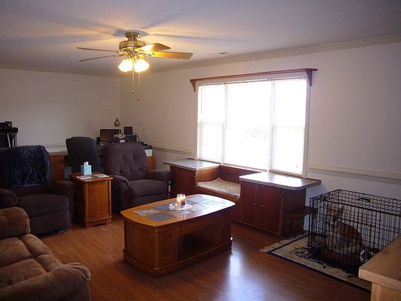 5th image of 146 Pate Cir
