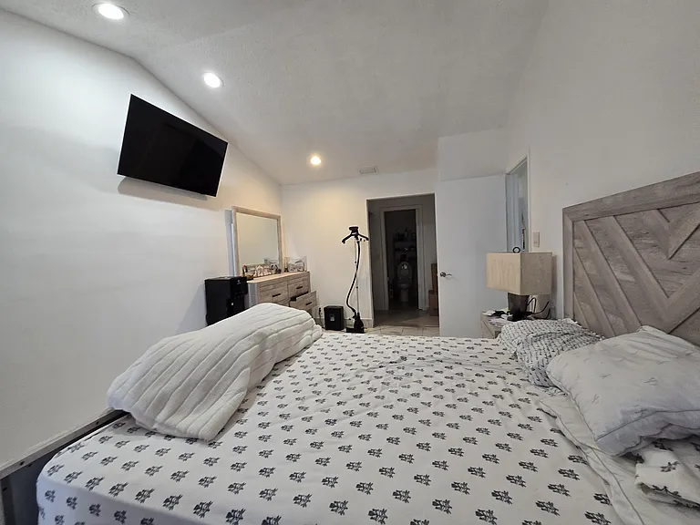 1530 Royal Forest Ct — Photo 20