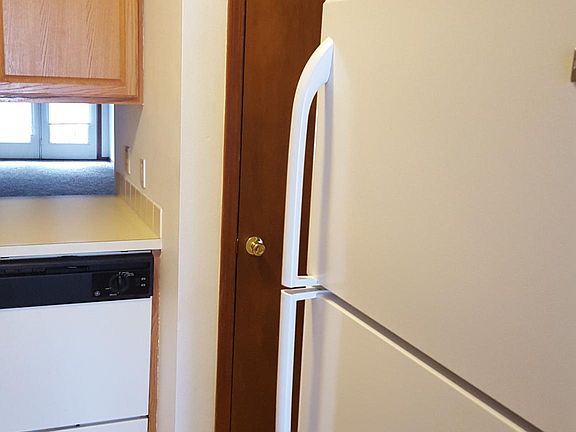 3rd image of 2522 N Keller Ct