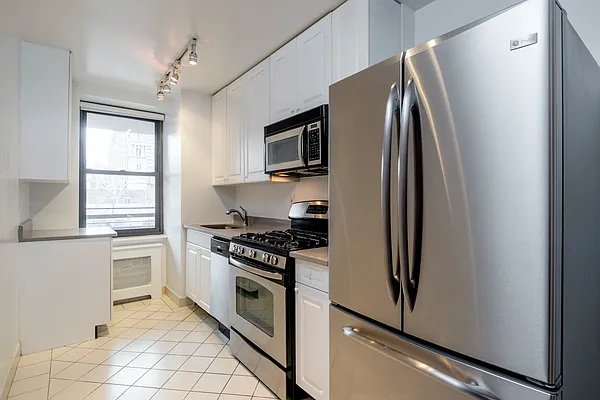 Rented by PWV Acquisitions | media 26