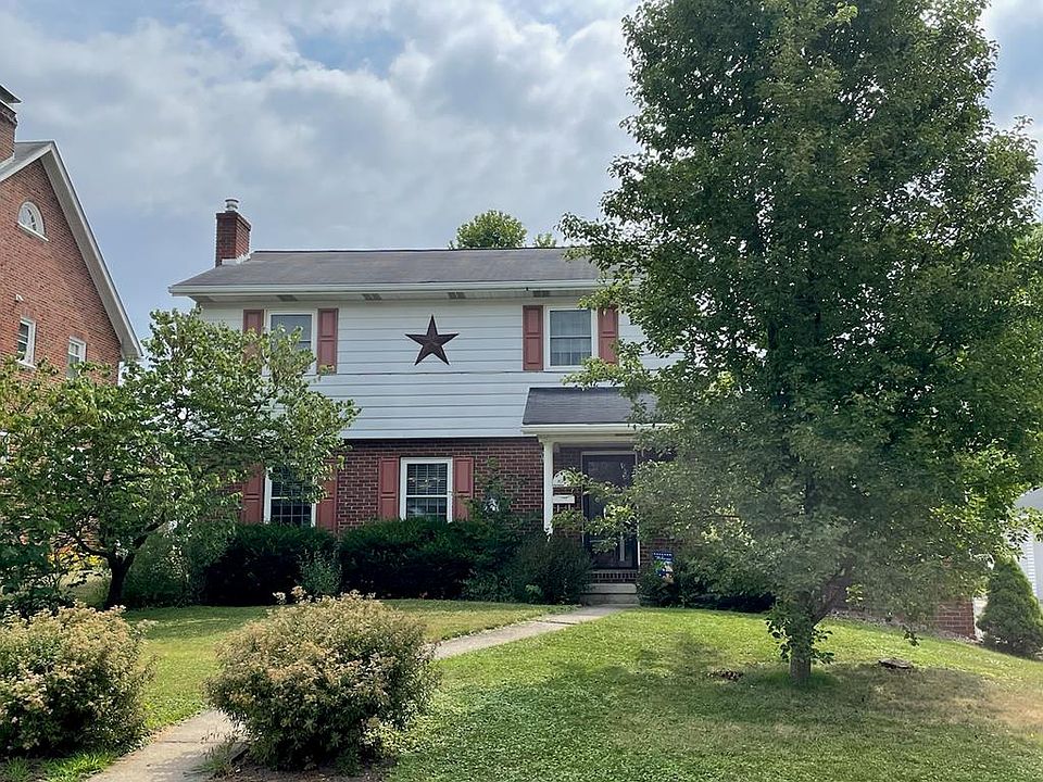 1st image of 8 Edgewood Pl