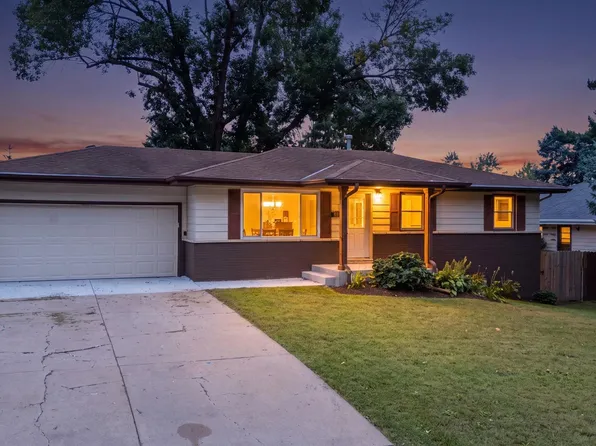 3711 Groves Rd, Bellevue, NE 68147