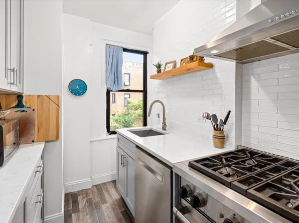 65 Park Terrace East image 9 of 33