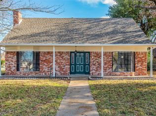1701 Clifton Ct, Grand Prairie, TX 75051