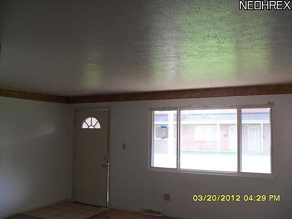 3rd image of 4878 Banbury Ct APT 19