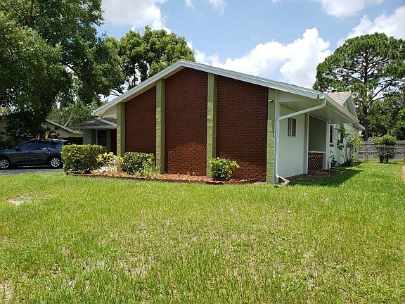 5th image of 375 Brittany Cir