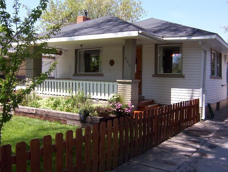 1st image of 365 Ramona Ave