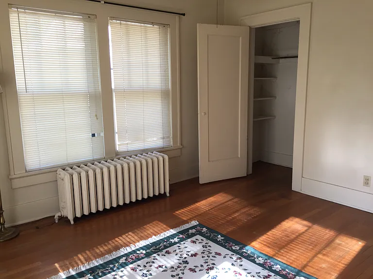 155 S Fountain St #UPSTAIRS — Photo 7