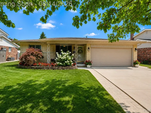 2730 Rhodes Dr, Troy, MI 48083