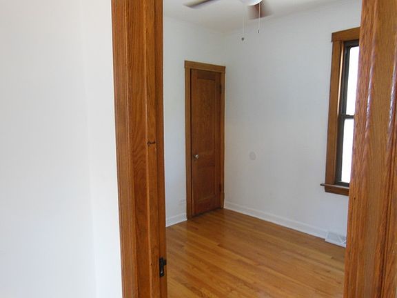 4th image of 2237 S 60th Ct