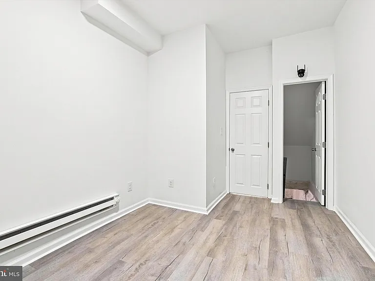 3238 N Woodstock St — Photo 5