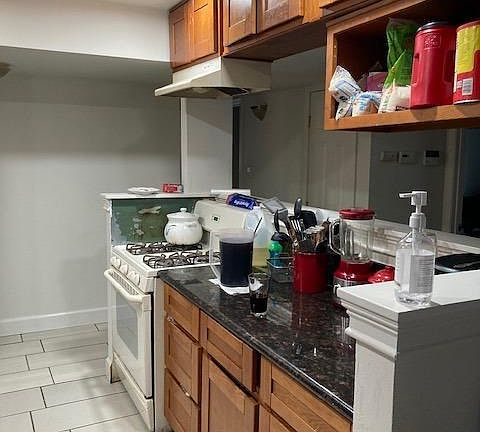 4th image of 3697 McClellan Dr