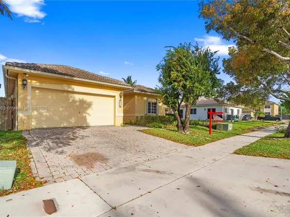 20868 SW 89th Path, Cutler Bay, FL 33189