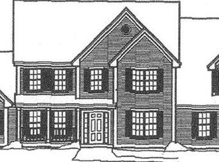 8 Maple St, Dunstable, MA 01827