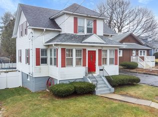 74 Quinapoxet Ln, Worcester, MA 01606
