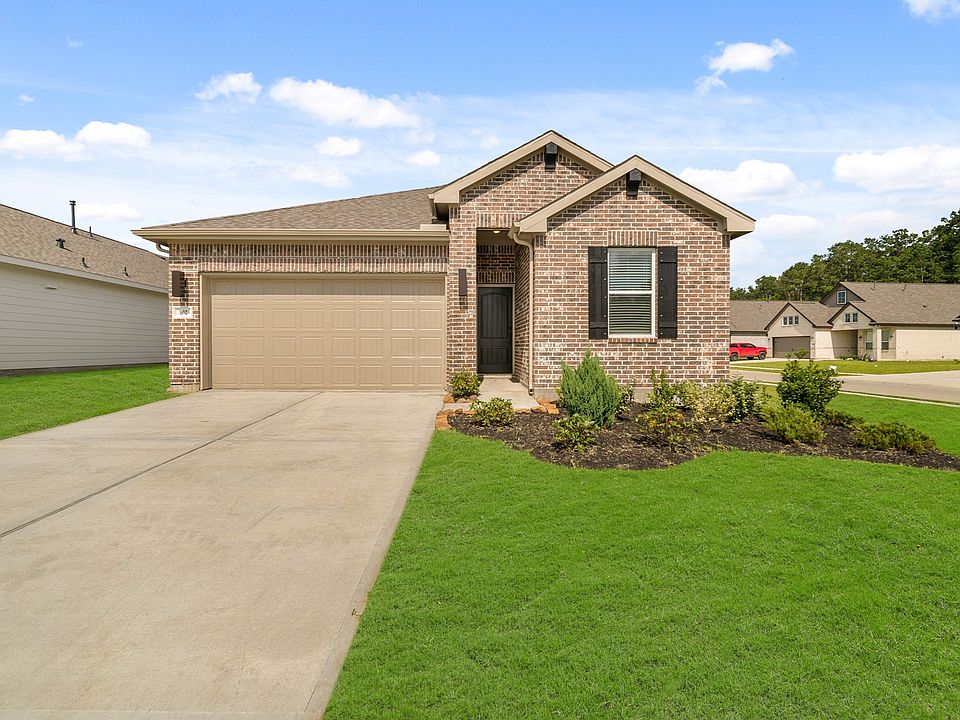 Clyde II - 102 Peachleaf Court 11