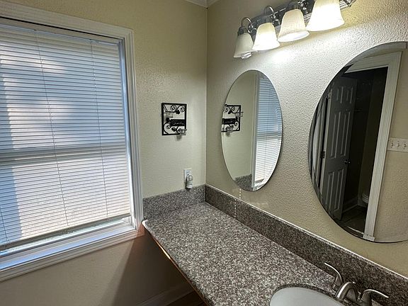 4th image of 3840 Burntwood Dr
