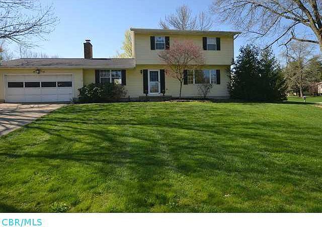 1st image of 19 Wesleyan Cir