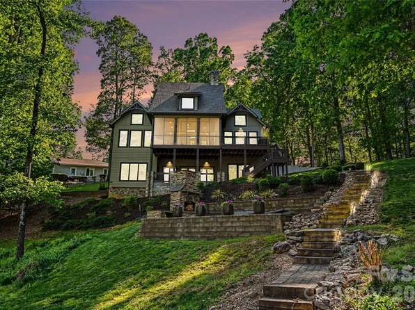 142 Lakeview Shores Loop, Mooresville, NC 28117