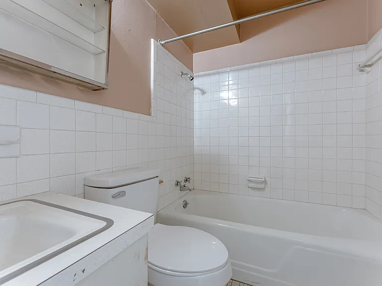 5100 John F Kennedy Blvd — Photo 12