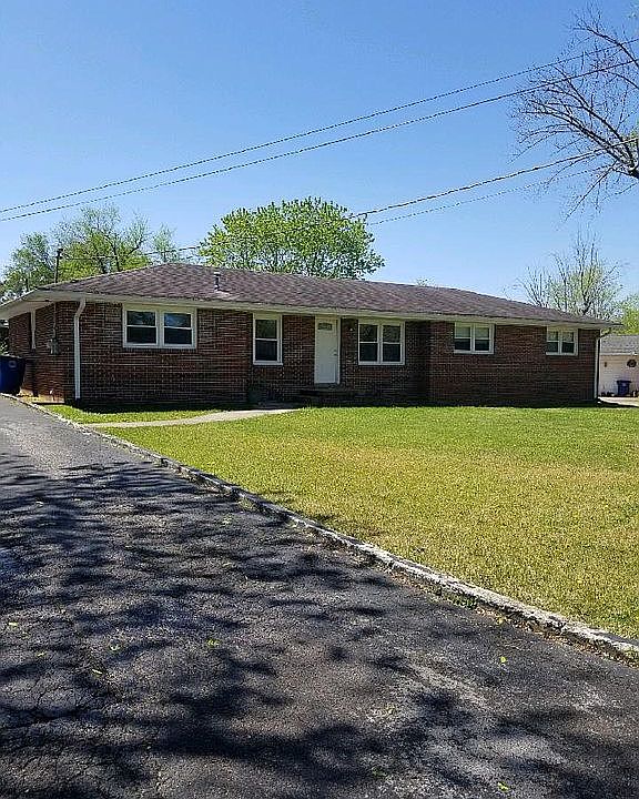 1st image of 102 Lee Ln