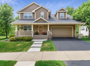 6457 W Laketowne Dr, Albertville, MN 55301