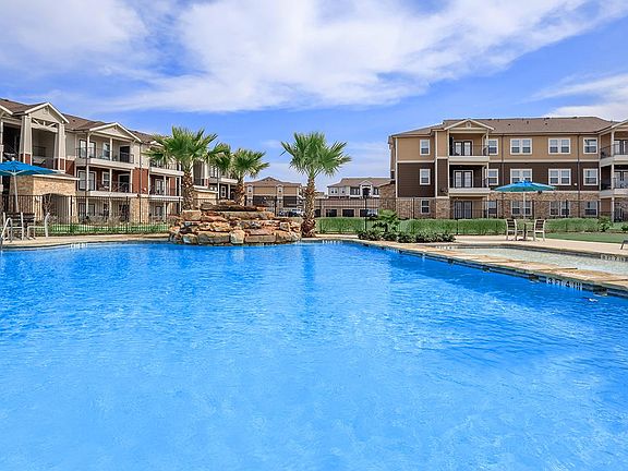RELAX BY THE SHIMMERING POOL