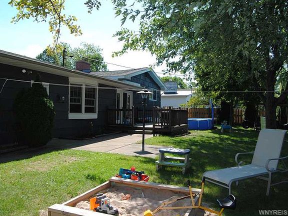 5th image of 472 Brookwood Dr