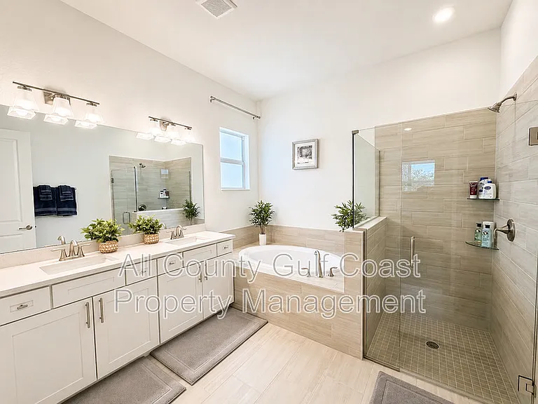 5628 Lightning Whelk Ln — Photo 9