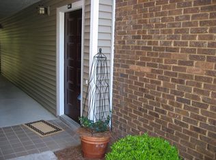 109 Barrington Hills Dr, Sandy Springs, GA