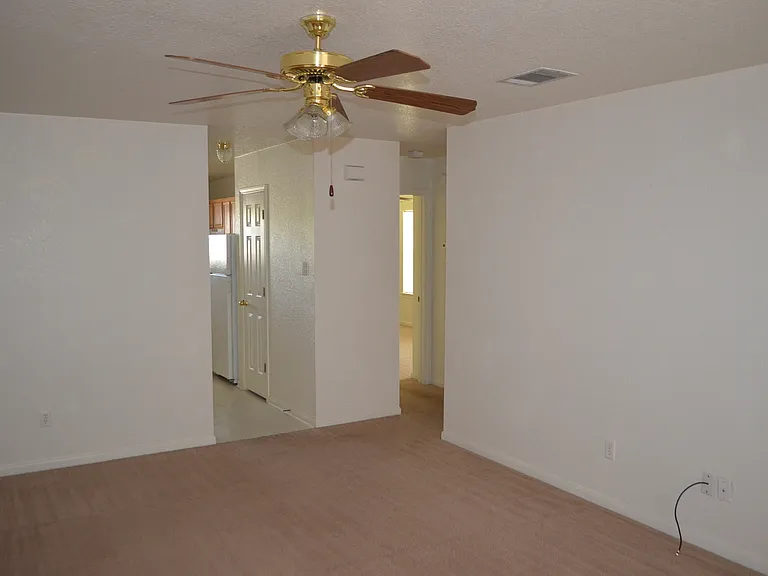 2204 Wildewood Dr — Photo 39