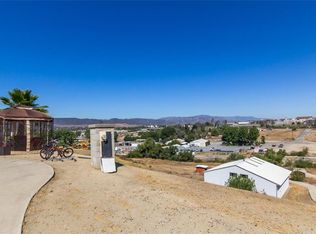 25195 Jackson Ave, Murrieta, CA 92562