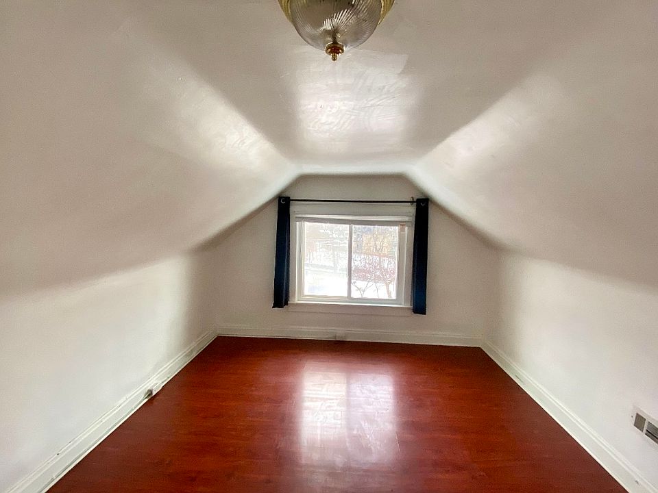 1st image of 2124 N 4th St