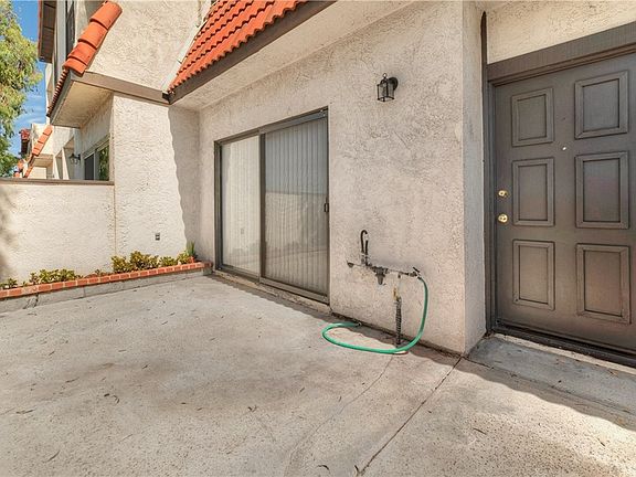 2nd image of 27612 Nugget Dr APT 6