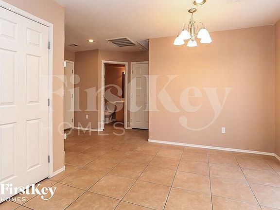 4th image of 10453 Chrisman Ave