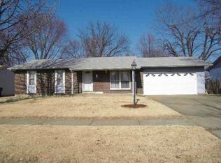 1795 Keeven Ln, Florissant, MO 63031