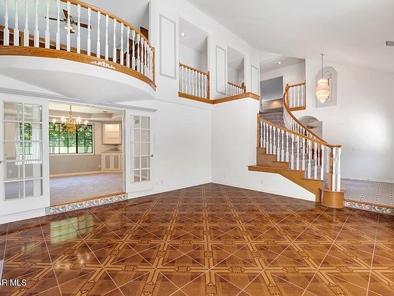 5th image of 4526 Gloria Ave
