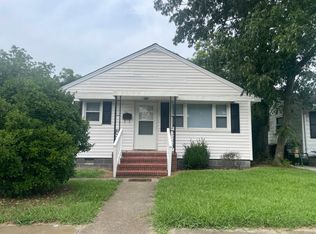 124 Buxton Ave, Newport News, VA 23607