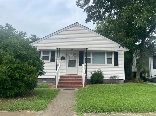 124 Buxton Ave, Newport News, VA 23607