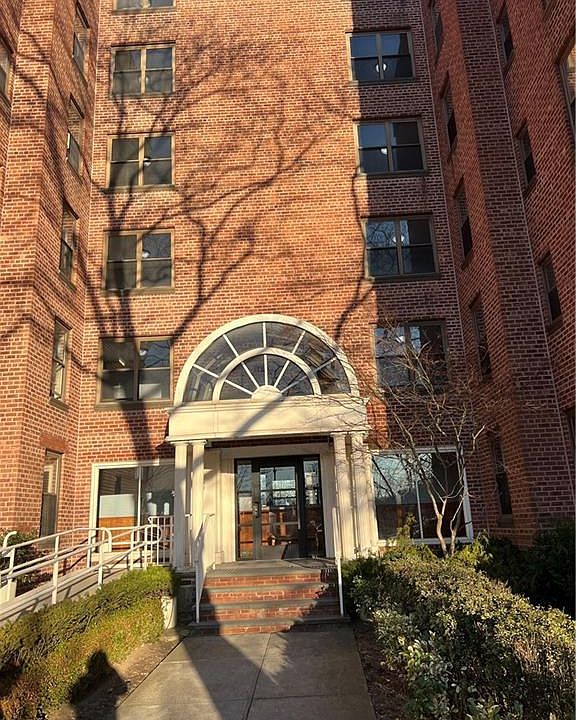 1st image of 2171 Bragg St APT 3F