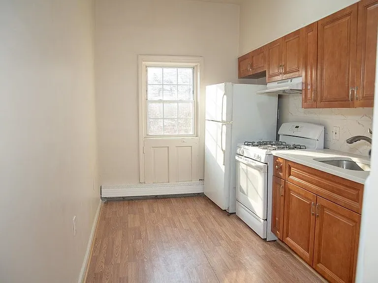 637 Ocean Ave #1 — Photo 10