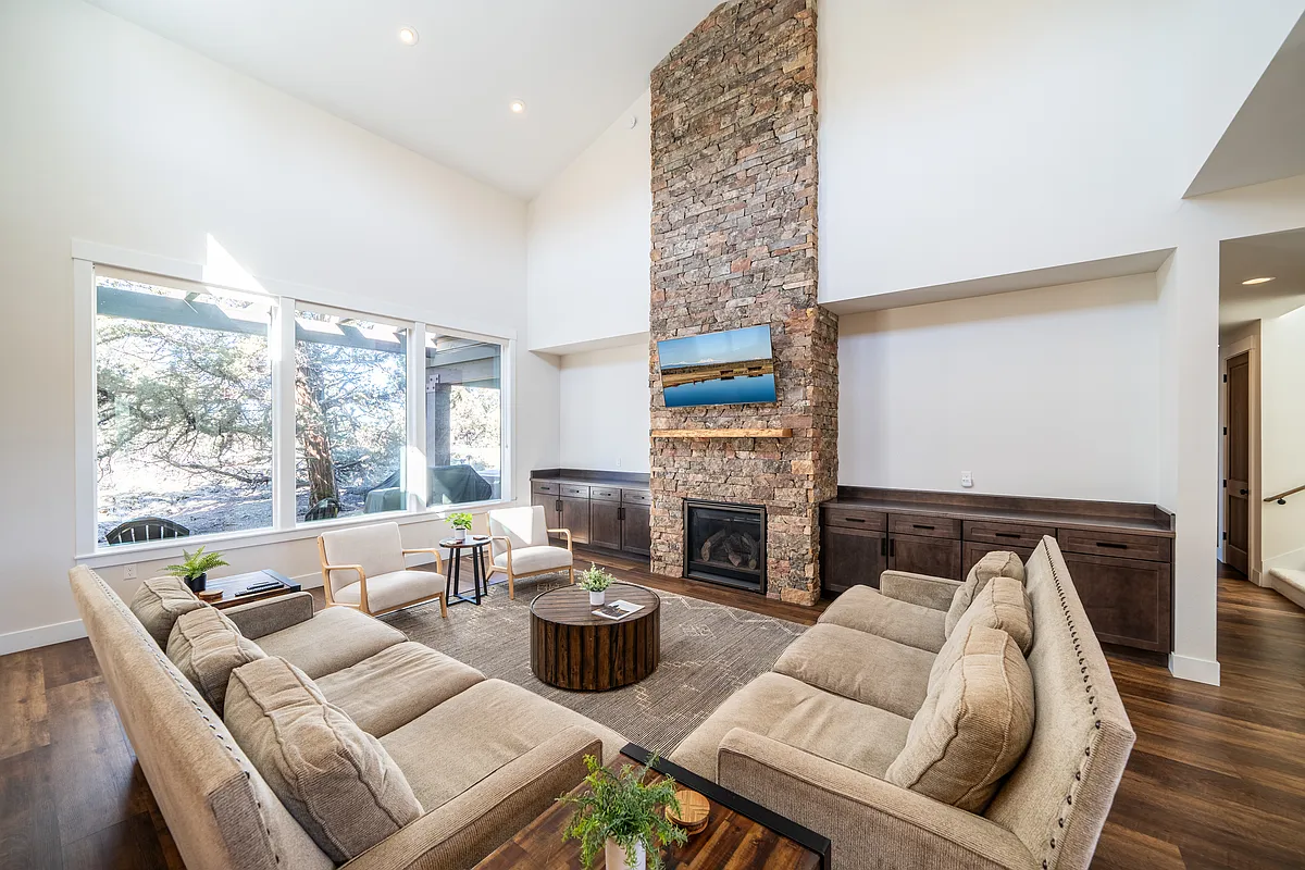 Building Photo - 17719 SW Chaparral Dr