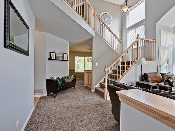 2nd image of 1367 Amherst Ct