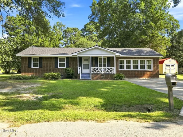 404 W Green Street, Robersonville, NC 27871