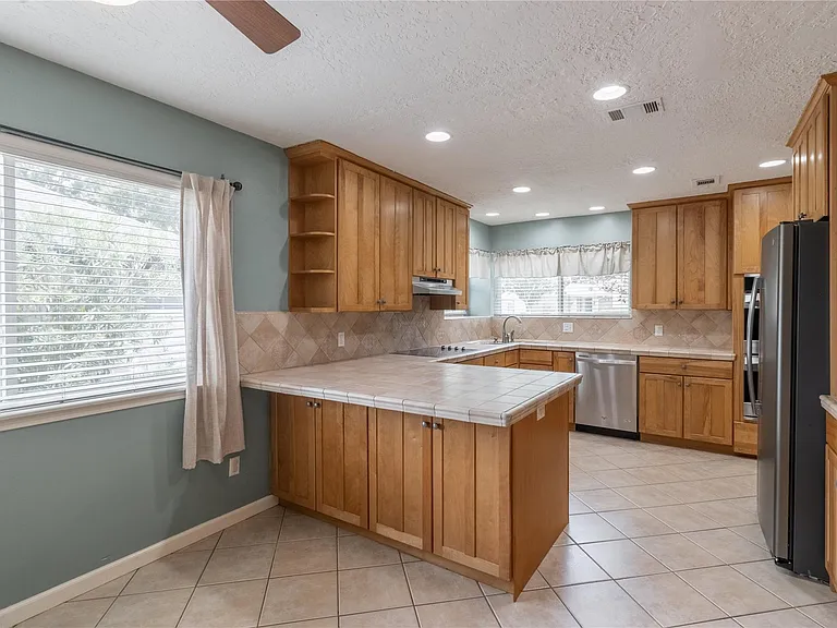 2643 Hodges Bend Cir — Photo 8