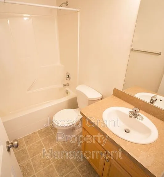1648 N Stevens Dr #B — Photo 7