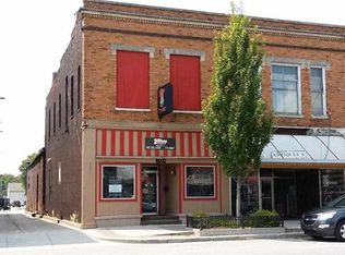 112 S Main St, Nappanee, IN 46550