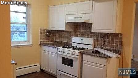 5th image of 559 Anderson Ave APT D3