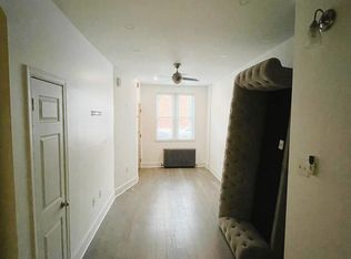 218 Bainbridge St, Philadelphia, PA 19147